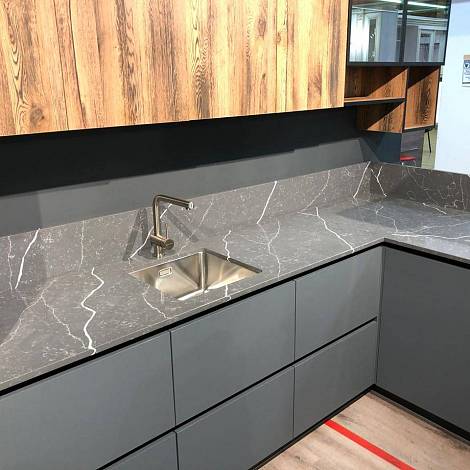 Avant Quartz Кварцевый агломерат Avant Quartz 7670 Калакатта Кассель