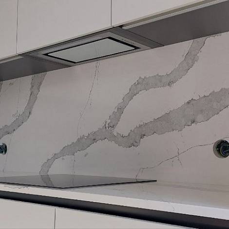 Quantra Quartz Кварцевый агломерат Calacatta Lucca 9010 Quantra Quartz
