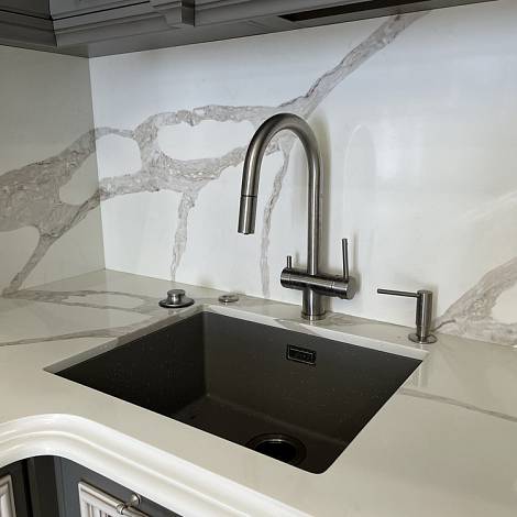Vicostone Кварцевый агломерат Vicostone BQ8918 VIVALIORO