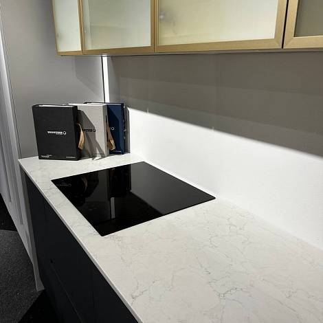 Vicostone Кварцевый агломерат Vicostone DELTA BQ8402