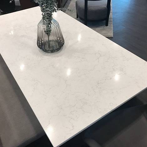Vicostone Кварцевый агломерат Vicostone VALLEY WHITE BQ2600