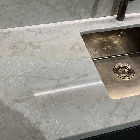 Quantra Quartz Кварцевый агломерат Cygnus Divine (Glencoe) 9510 Quantra Quartz