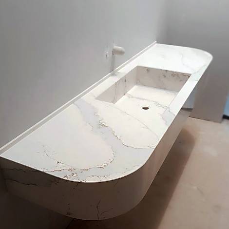 Quantra Quartz Кварцевый агломерат Calacatta Capri 9334 Quantra Quartz