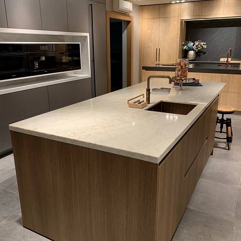 Quantra Quartz Кварцевый агломерат Cygnus Divine (Glencoe) 9510 Quantra Quartz