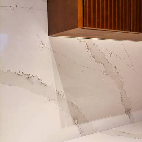 Quantra Quartz Кварцевый агломерат Calacatta Oro 9333 Quantra Quartz