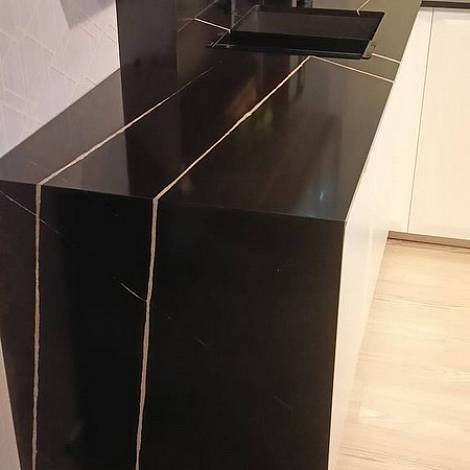 Vicostone Кварцевый агломерат Vicostone BQ9700 SAHARA NOIR