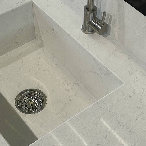 Vicostone Кварцевый агломерат Vicostone VALLEY WHITE BQ2600