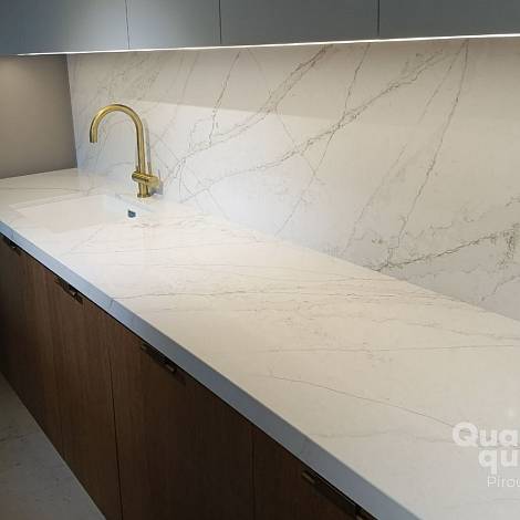 Quantra Quartz Кварцевый агломерат Pirouette 9976 Quantra Quartz