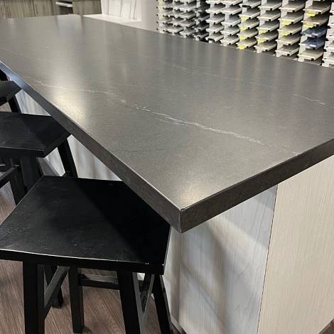 Quantra Quartz Кварцевый агломерат Marquina 4382 Quantra Quartz