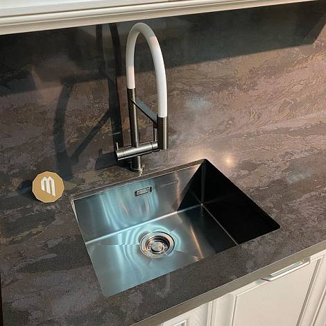 Vicostone Кварцевый агломерат Vicostone BQ8887 AMADEUS