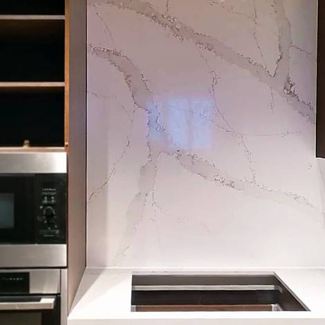 Quantra Quartz Кварцевый агломерат Calacatta Oro 9333 Quantra Quartz