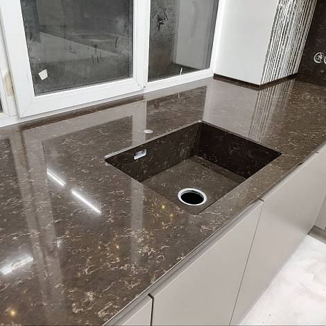 Quantra Quartz Кварцевый агломерат Brown Leaf 2456 Quantra Quartz