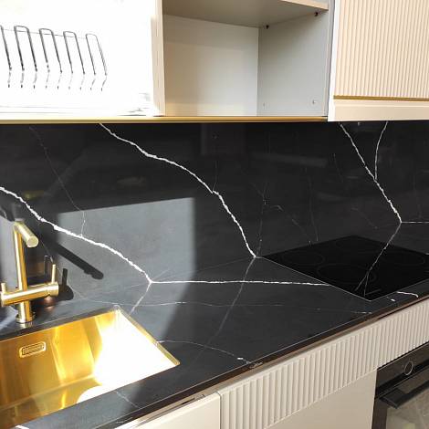 Conaquartz Кварцевый агломерат Conaquartz UC010 Black Marquina